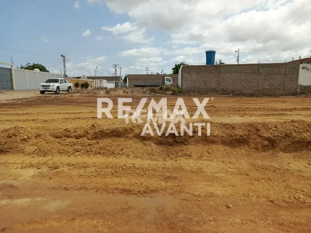En Venta Terreno y Parcela Puerta Maraven