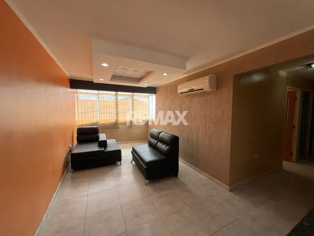 En Alquiler Apartamento Sector Zarabon, Conjuno Residencial Balcones de Paraguana II