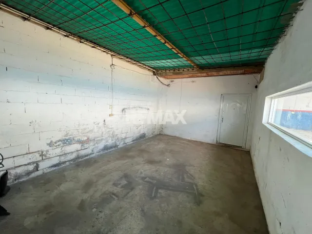 En Alquiler Local Industrial y Galpón AV. Rafael Gonzalez entre calle Tachira y San Jose