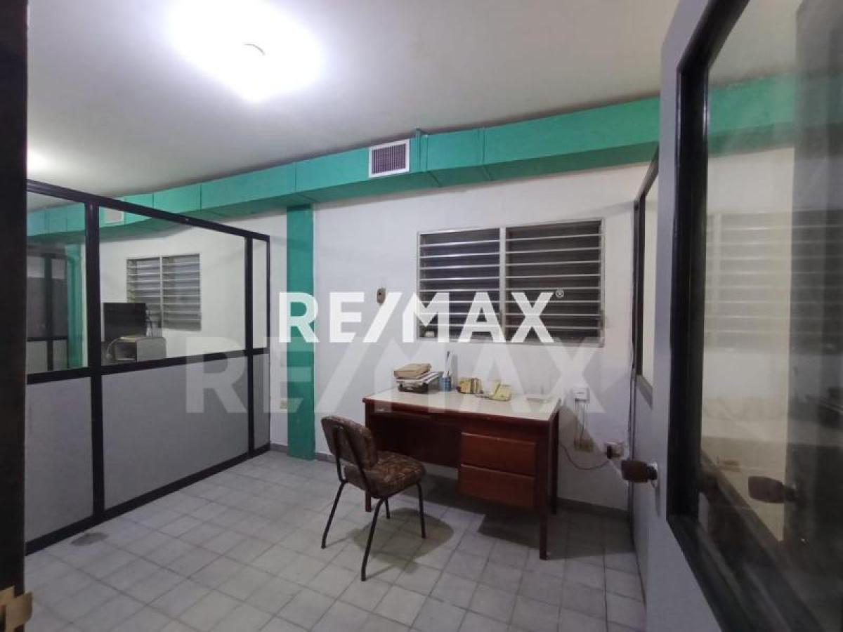 En Venta Local Comercial Calle Bolivia, Centro, Punto Fijo, Carirubana, Falcón, 4102, VEN