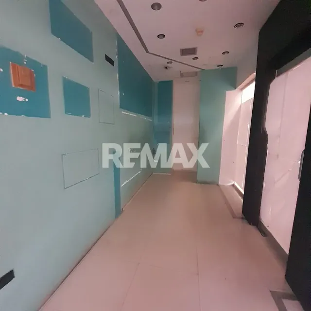 En Alquiler Local Comercial Avenida 6, Puerta Maraven, Cardón, Falcón, 4154, VEN