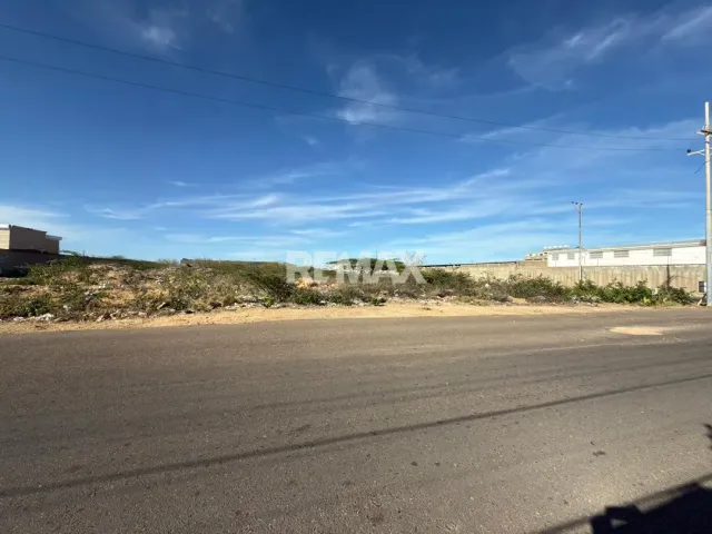 En Venta Terreno y Parcela AV General Pelayo con calle Tabana Puerta Maraven