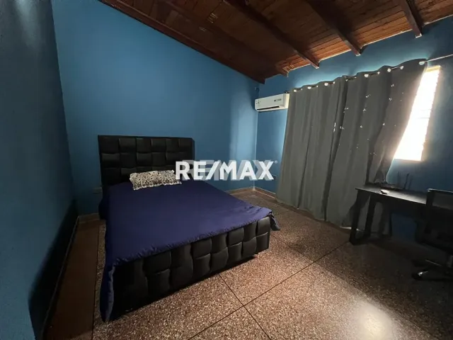 En Venta Casa o TownHouse Urbanizacion Santa Fe Sector los medanos calle los Pinos