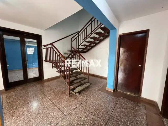 En Venta Casa o TownHouse Urbanizacion Santa Fe Sector los medanos calle los Pinos