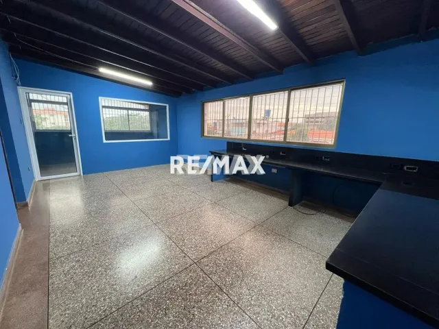 En Venta Casa o TownHouse Urbanizacion Santa Fe Sector los medanos calle los Pinos