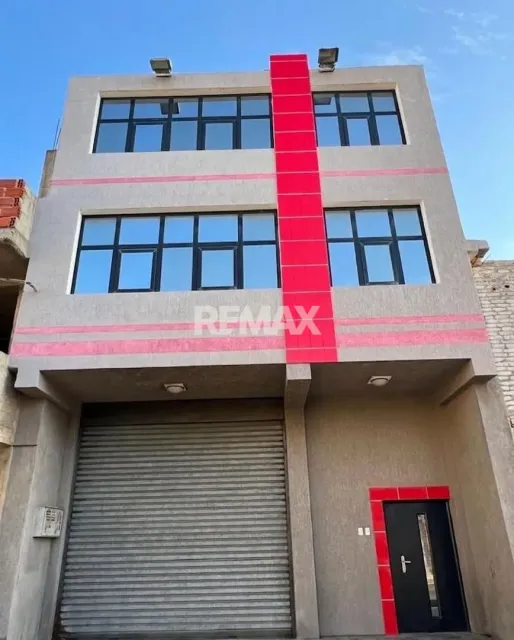 En Venta Local Comercial Calle Falcon entre calle Peru y Brasil - Foto 1