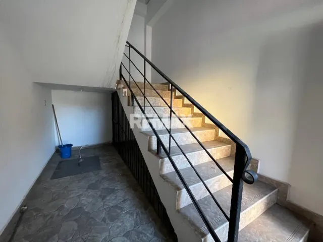 En Venta Local Comercial Calle Falcon entre calle Peru y Brasil - Foto 2