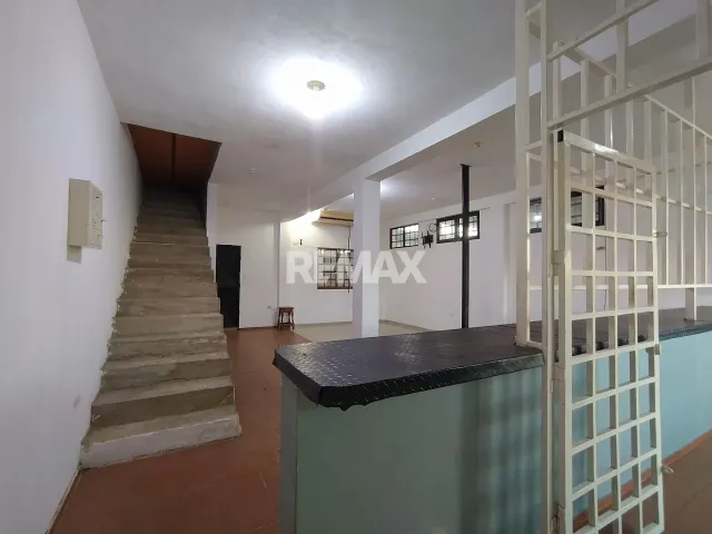 En Alquiler Local Comercial Calle Bachiller Peña, Urb. Puerta Maraven. Punto Fijo - Foto 5