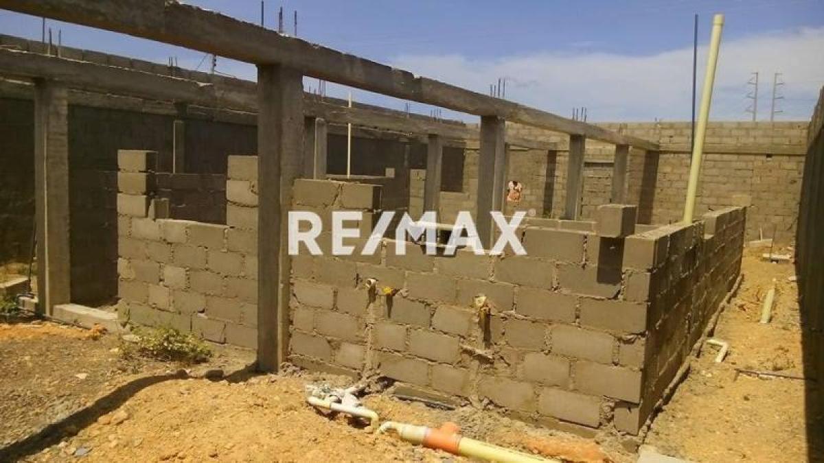 En Venta Terreno y Parcela Urb el Libertador Puerta Maraven Municipio Carirubana - Foto 4