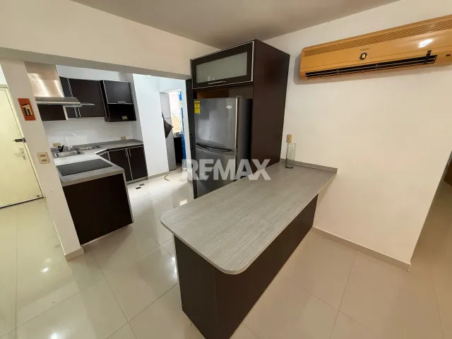 En Alquiler Apartamento Conjunto Residencial San Román - Foto 2