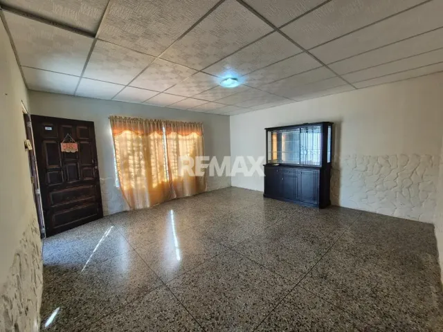 En Venta Casa o TownHouse L-4, Los Taques, Judibana, Falcón, VEN