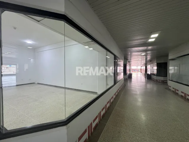 En Venta Local Comercial Carirubana, Punto Fijo, Falcón, 4102, VEN