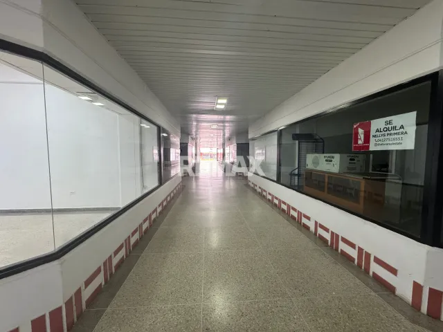 En Venta Local Comercial Carirubana, Punto Fijo, Falcón, 4102, VEN