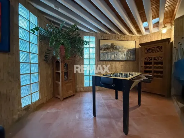 En Alquiler Casa o TownHouse Urbanización Zarabón. Punto Fijo. Falcon. VE