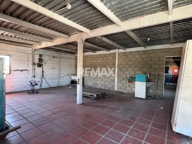 Local Comercial de 500 m² en venta en el centro de Punto Fijo, ideal para negocio - Foto 8