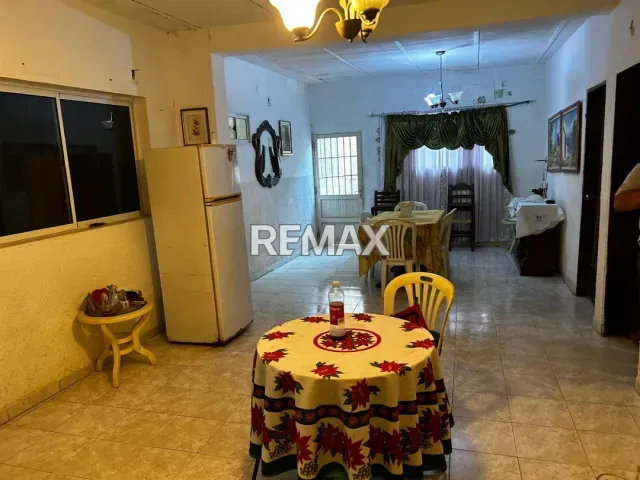 Amplia casa de 4 hab. con local comercial y 450 m² en alquiler, Puerta Maraven - Foto 4