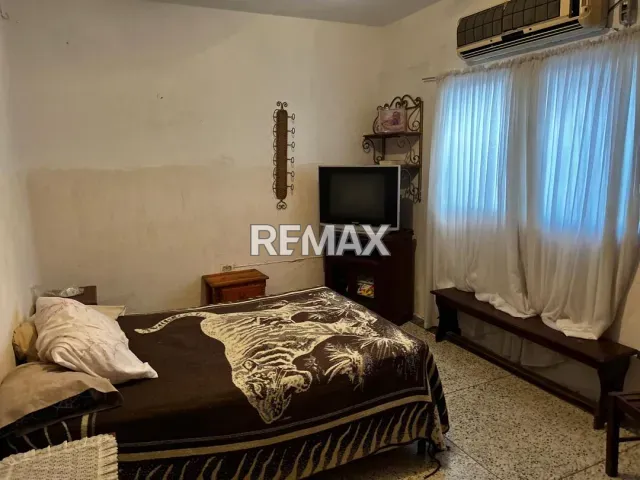 Amplia casa de 4 hab. con local comercial y 450 m² en alquiler, Puerta Maraven - Foto 5