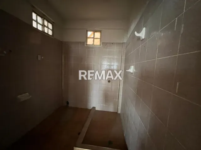 Amplio edificio de 800 m² en alquiler con locales y apartamento en el centro de Punto Fijo - Foto 8