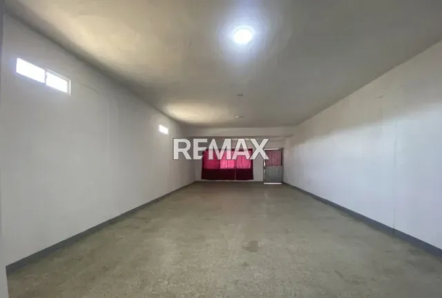 Amplio local comercial de 260 m² en venta, excelente ubicación en Punto Fijo - Foto 7