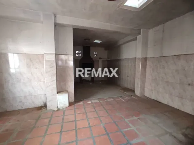 Amplio local comercial de 600 m² en venta, ideal para inversión en Puerta Maraven - Foto 7