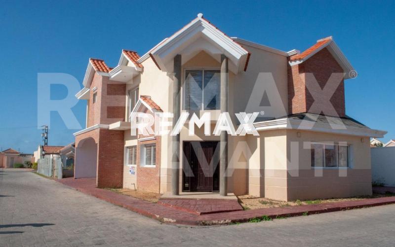 CASA EN VENTA CONJ. RESIDENCIAL CASACOIMA VILLAGE.