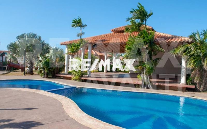 CASA EN VENTA CONJ. RESIDENCIAL CASACOIMA VILLAGE.