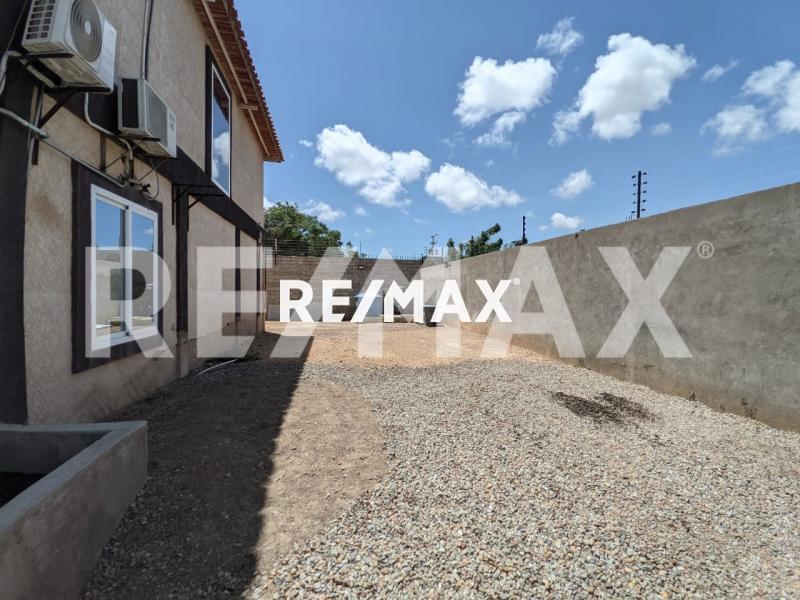 Casa en Venta, Urb. Santa Fe, Punto Fijo, Edo. Falcón.