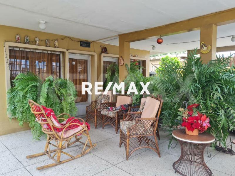 CASA EN VENTA , URBANIZACION SANTA IRENE